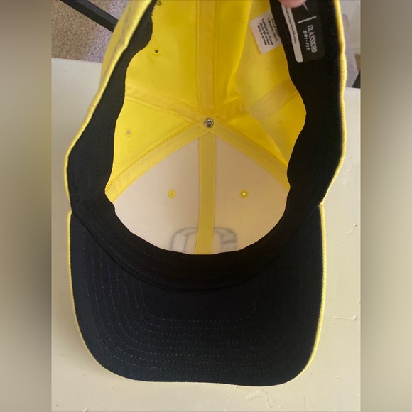 Nike Oregon Ducks Classic99 Yellow Hat, OS, Nice Condition - Picture 6 of 6